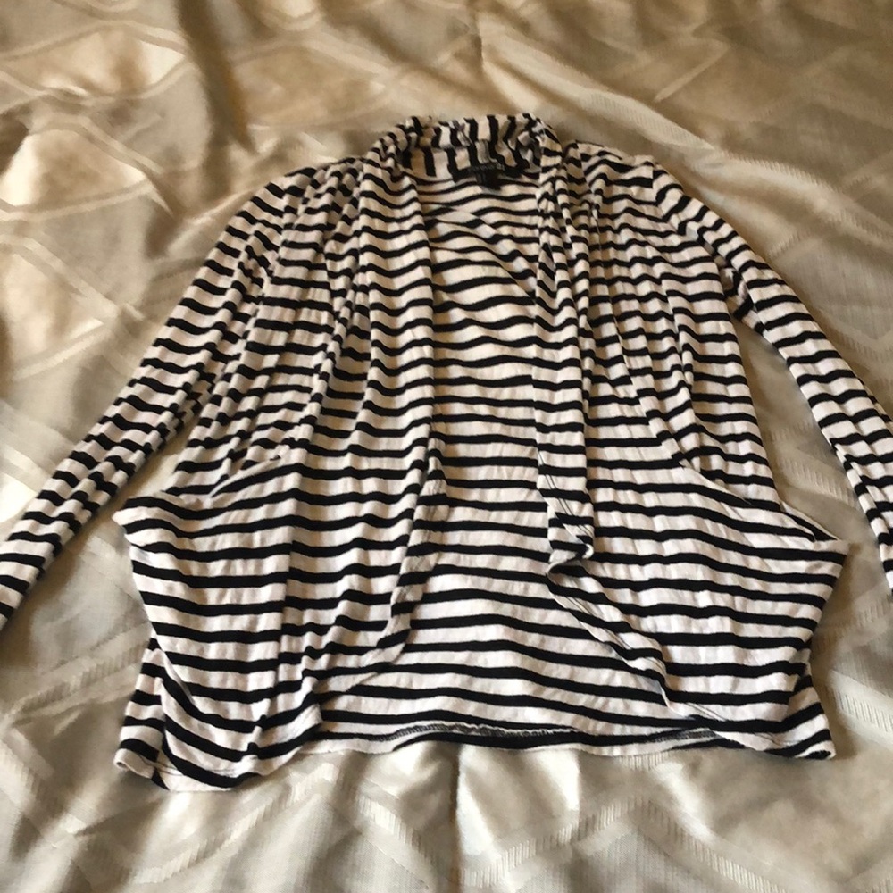 Forever 21 woman’s cardigan/duster